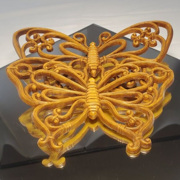 Vintage MCM Homco Butterfly Plastic Gold Wall Plaques Art Decor - Set of 2 - Picture 3 of 6